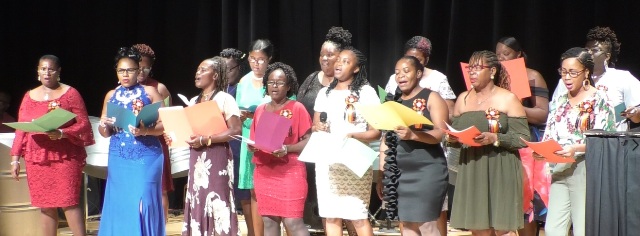 Eighteen Graduates from Historic Course