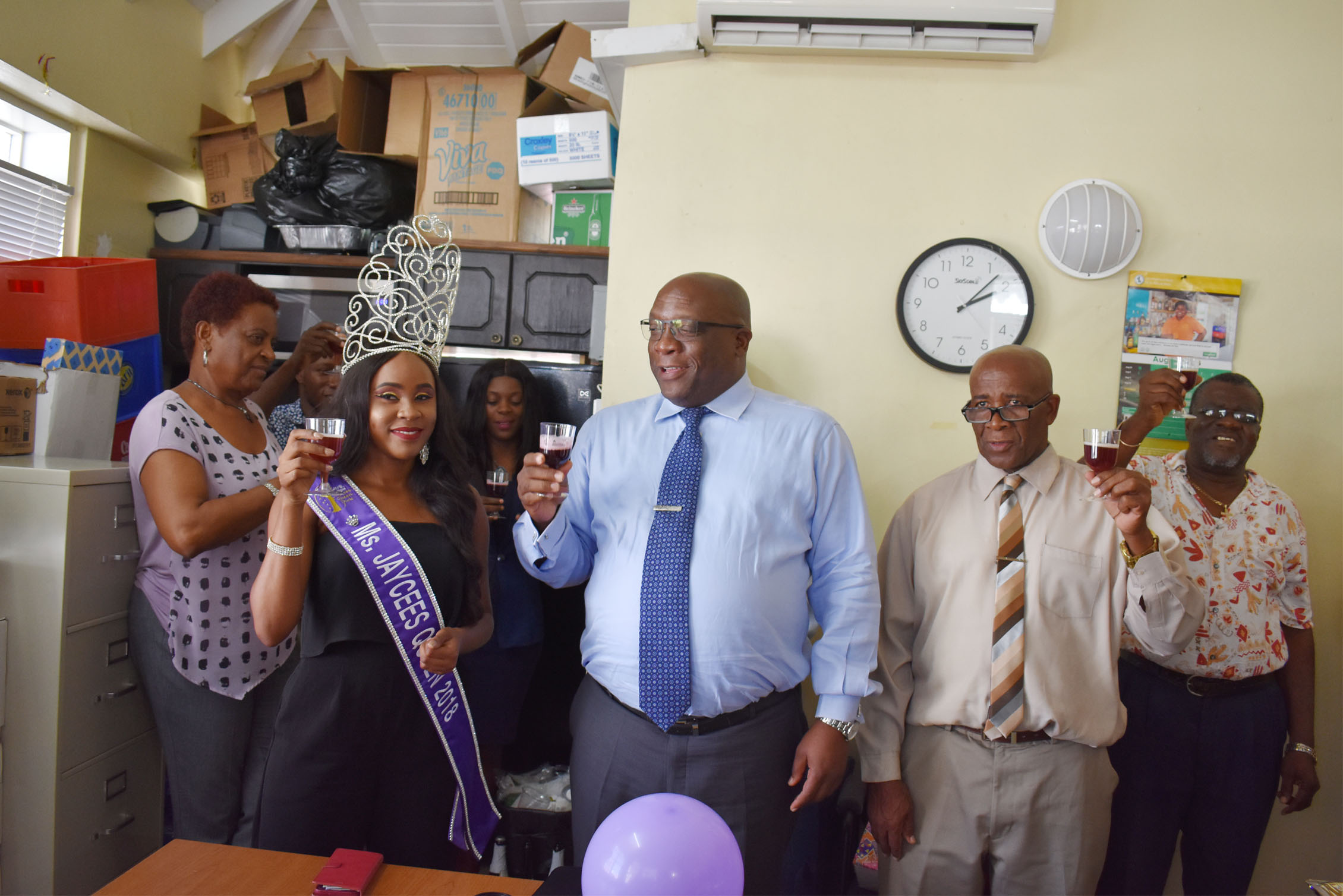 PM Harris joins STEP office staff in congratulating Miss Caribbean Jaycees Queen 2018