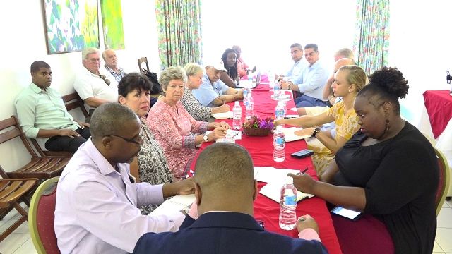 Premier Brantley meets with hoteliers on Nevis