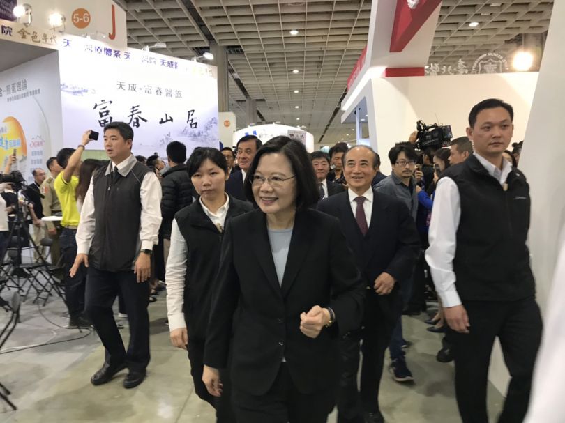 Tsai pledges to expand international cooperation on medical technology R&D