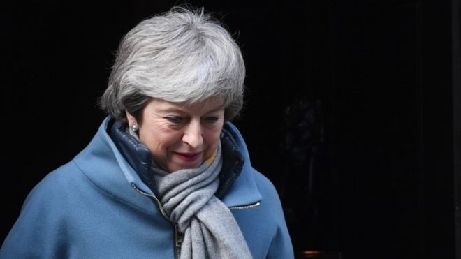 Brexit: Theresa May urged to quit to help deal pass