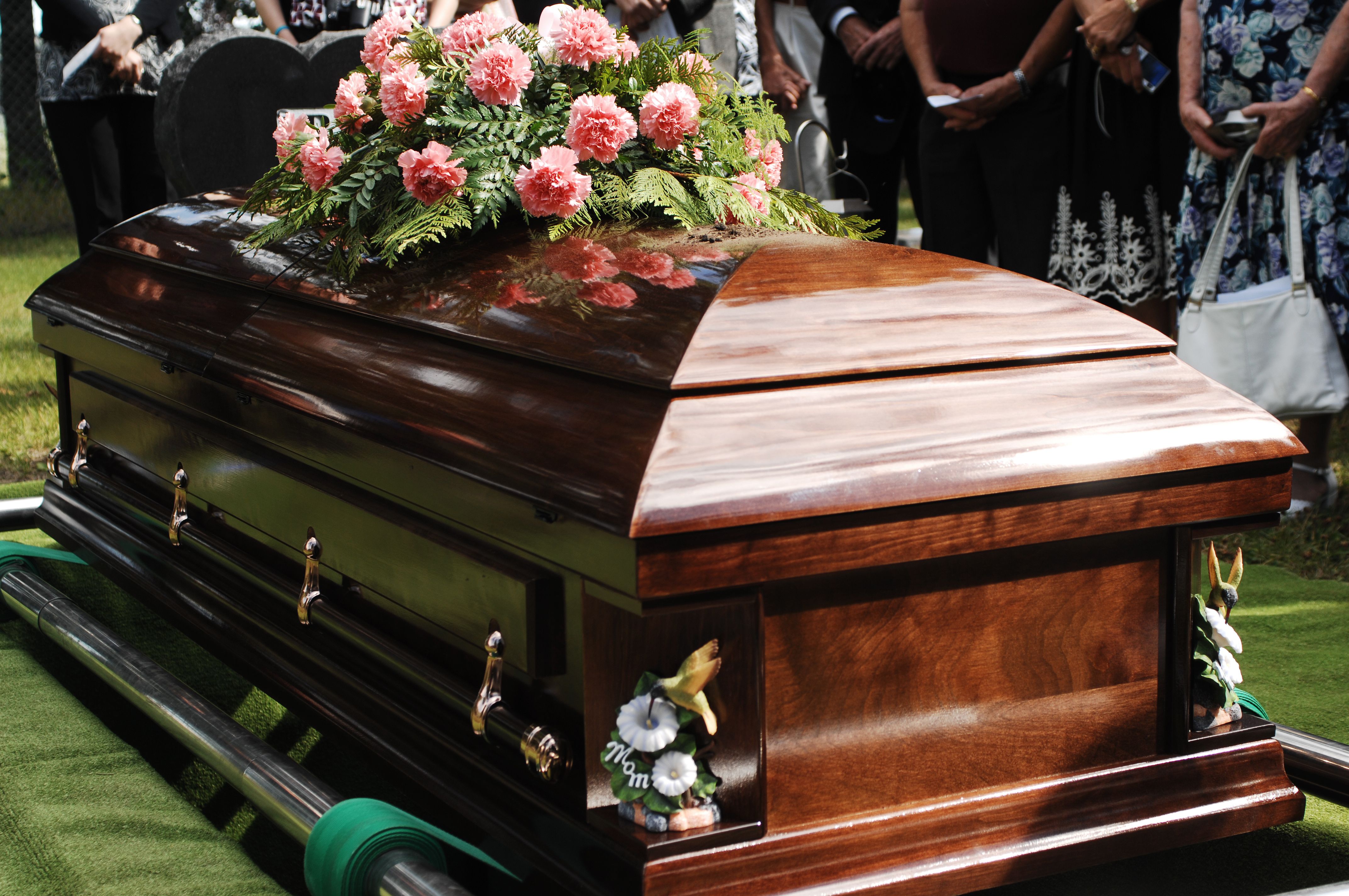 20-year-old man pronounced dead by doctors wakes up at his own funeral
