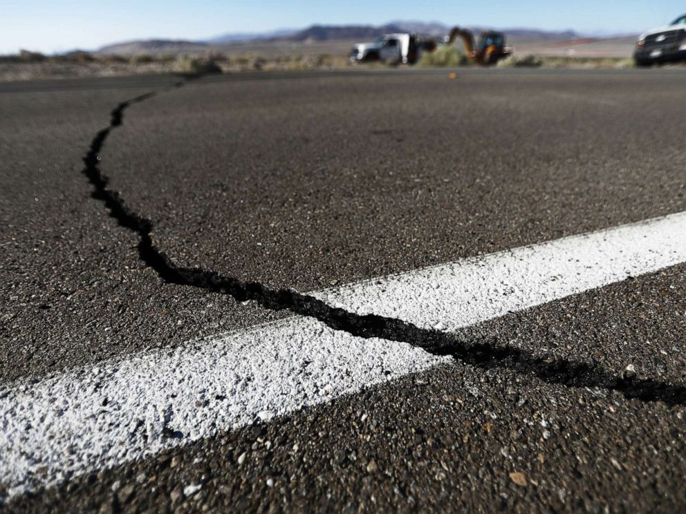 A preliminary 7.1 magnitude earthquake rocks Southern California