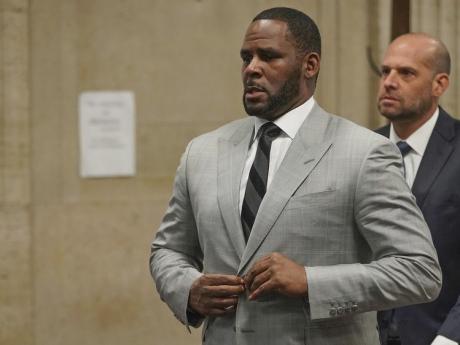 Judge Orders R Kelly Held In Jail Without Bail In Sex Case