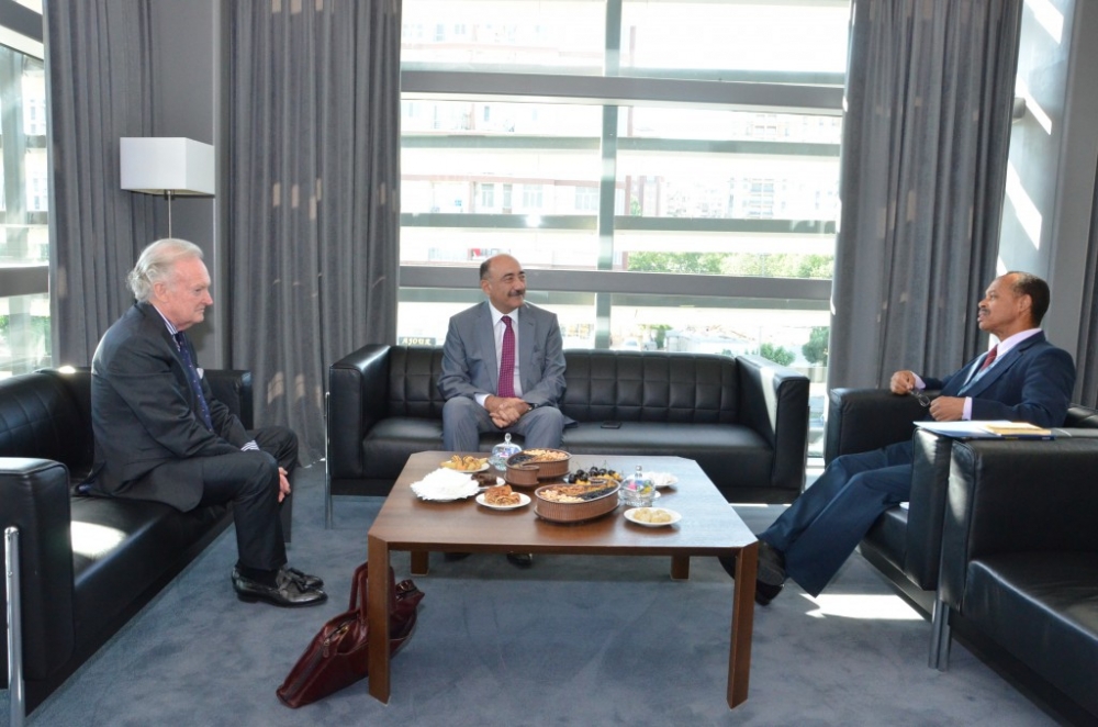 Azerbaijani Minister of Culture meets with Permanent Delegate of Saint Kitts and Nevis to UNESCO