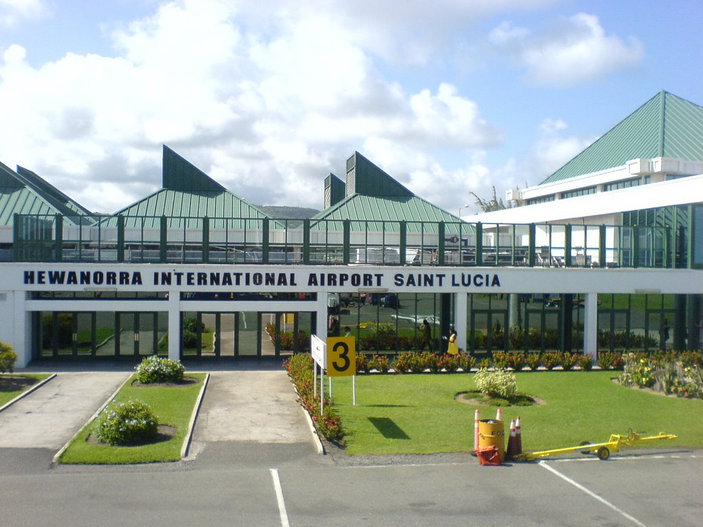Saint Lucia Closes Airports To Incoming Passengers