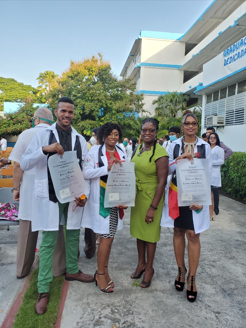 Three more doctors from St. Kitts and Nevis graduate in Cuba