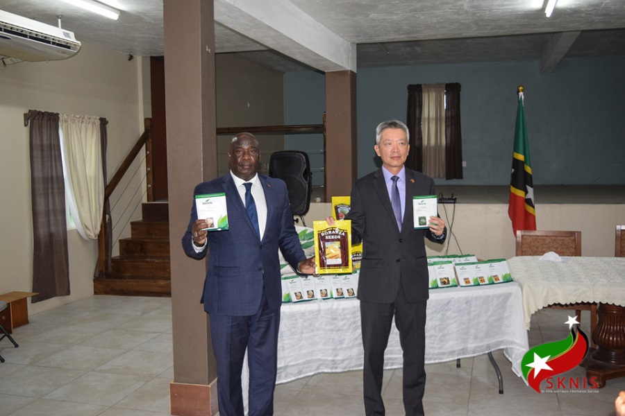 Taiwan’s Technical Mission Donates Vegetable Seeds to Ministry of Agriculture