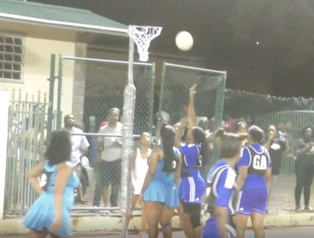Netball : Venomous Vixens Quell Hurricanes