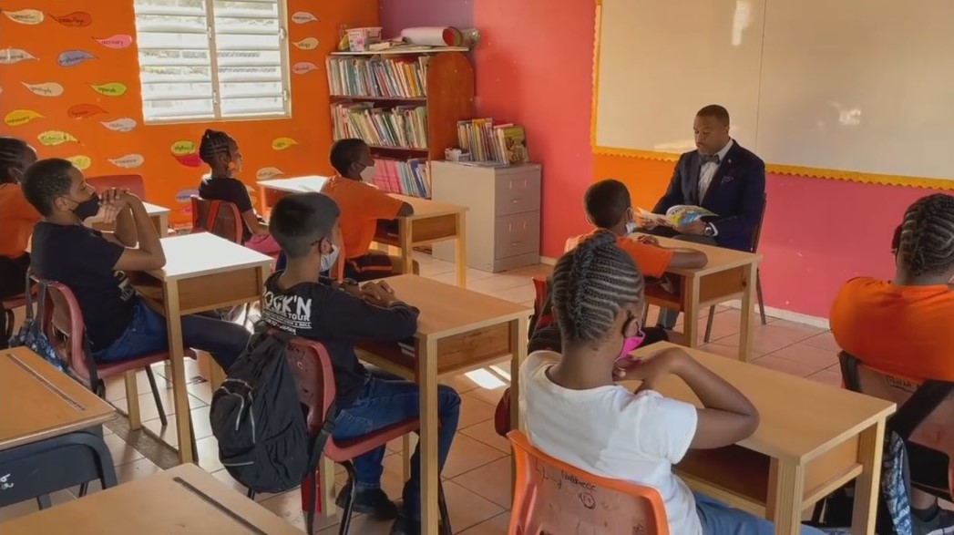 Premier Brantley reads to students on World Read Aloud Day