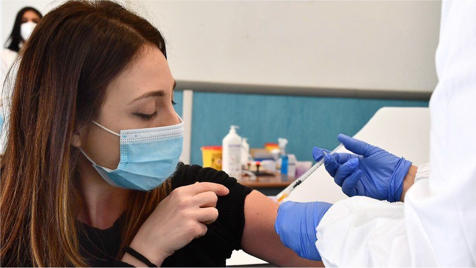 Covid-19: EU states to resume AstraZeneca vaccine rollout
