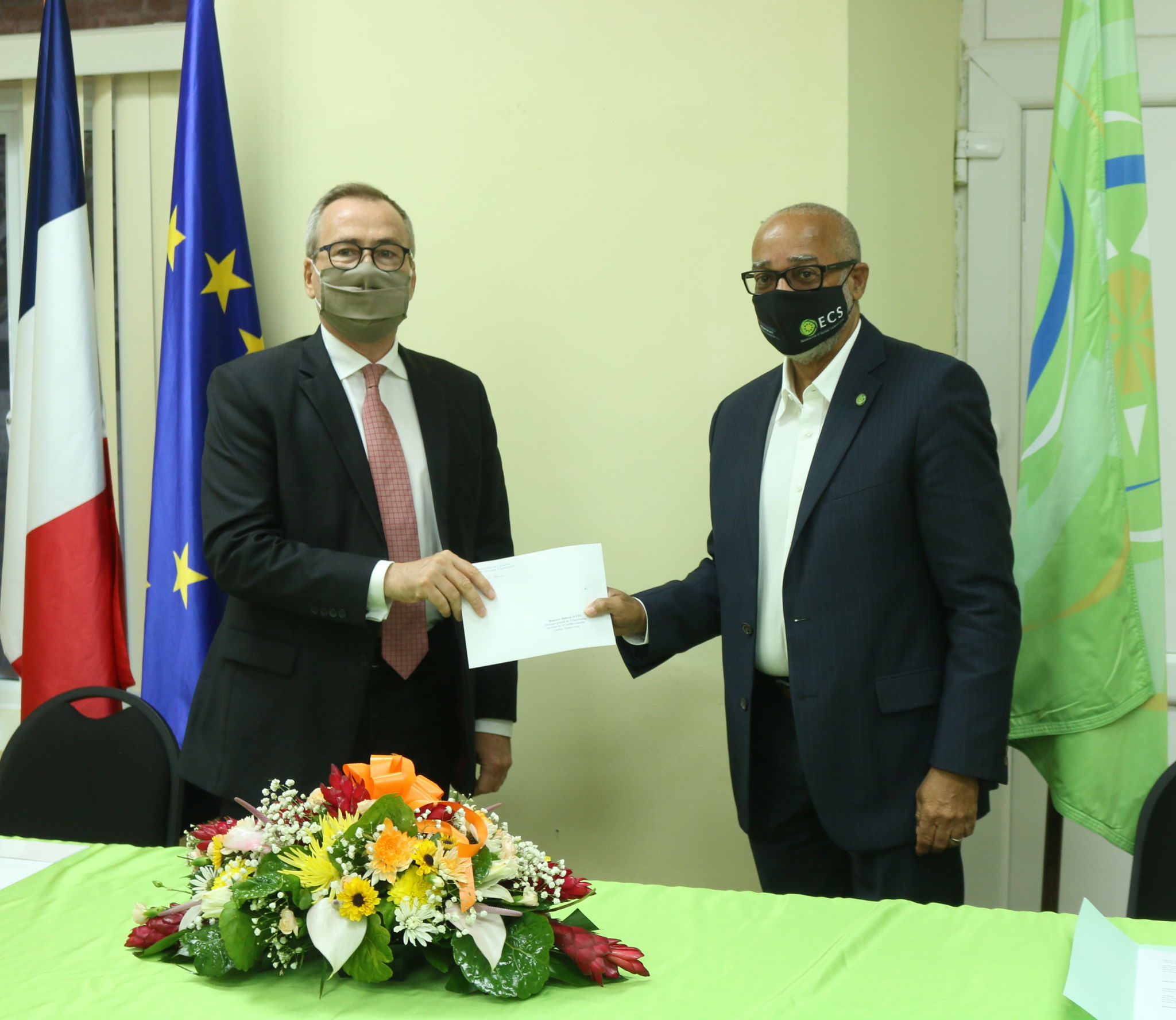 Ambassador of the Republic of France Presents Credentials to the Director General of the Organisation of Eastern Caribbean States