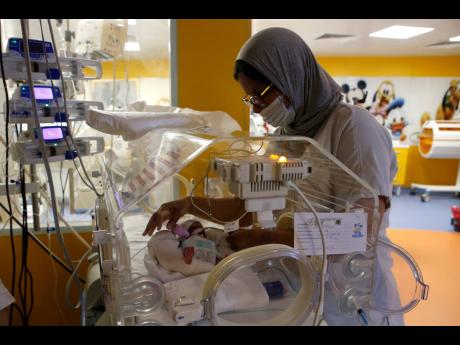 Woman gives birth to nonuplets – 5 girls, 4 boys