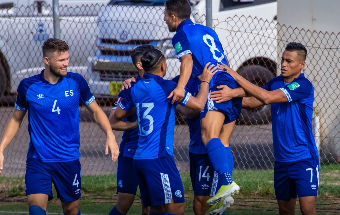 Football :  El Salvador beats St Kitts 4-0 in World Cup qualifying