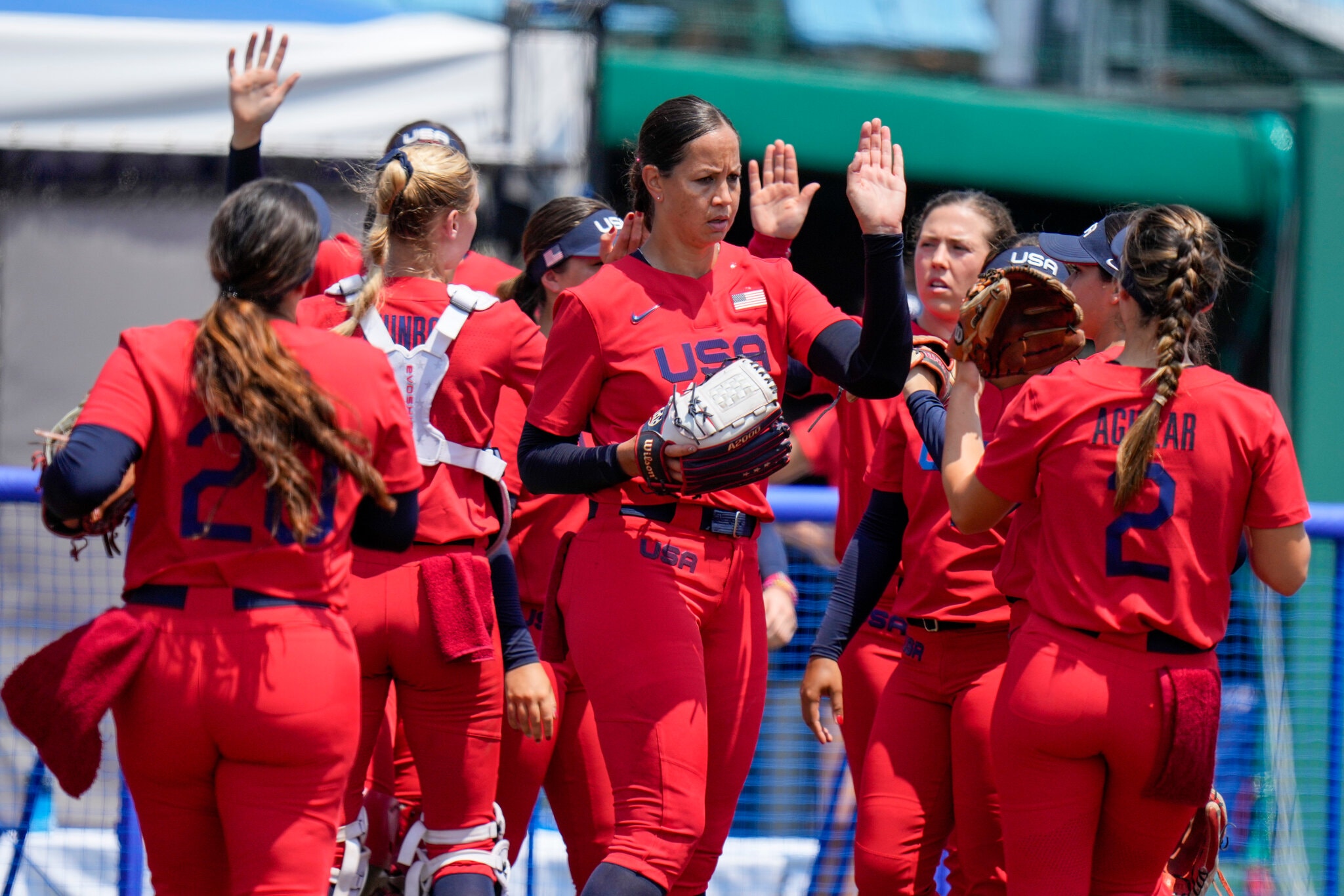 The U.S. and Japanese softball teams open with victories to start off the Games.