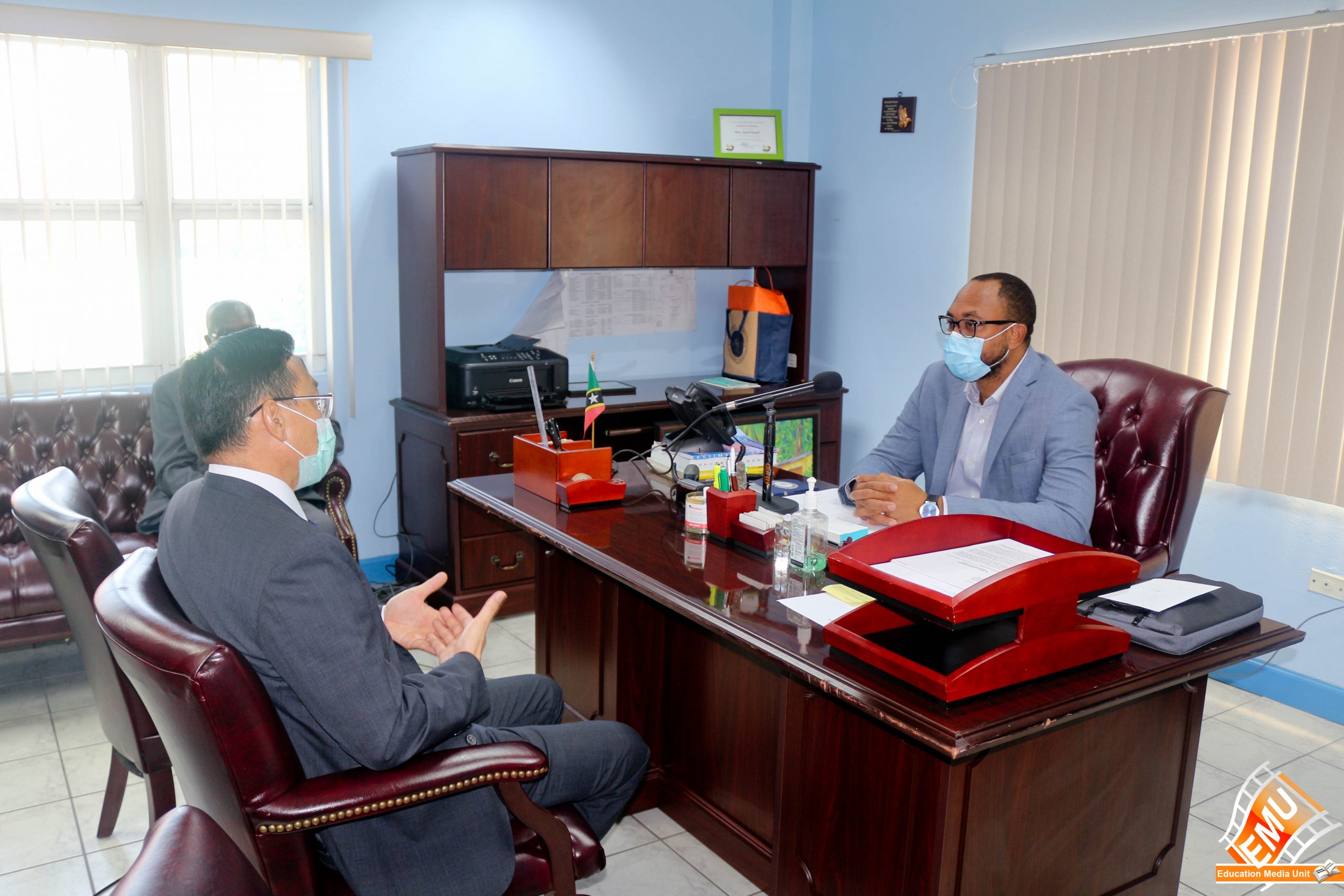 New Taiwanese Ambassador Pays Courtesy Call  On Minister of Education