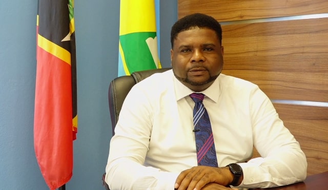 Education Minister makes appeal for all teachers to get vaccinated against COVID-19