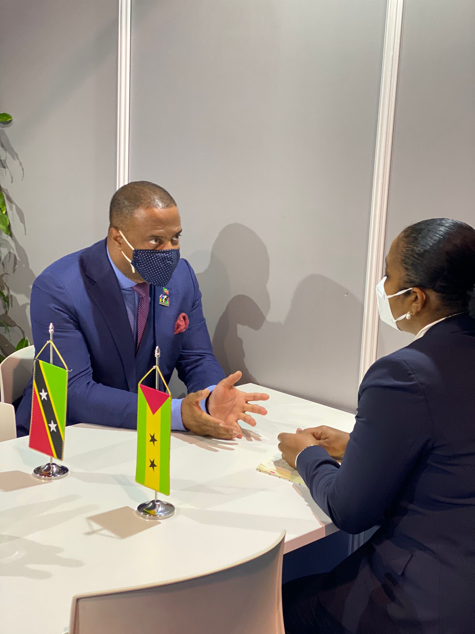 St. Kitts and Nevis holds bilateral talks with São Tomé and Príncipe