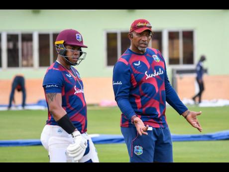 Simmons slams Hetmyer over persistent fitness issues
