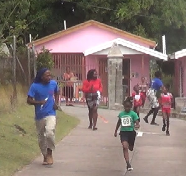 Athletics :  Adira Wallace And K’marie Smithen Star in JLPS Grades 1 And 2 Road Race