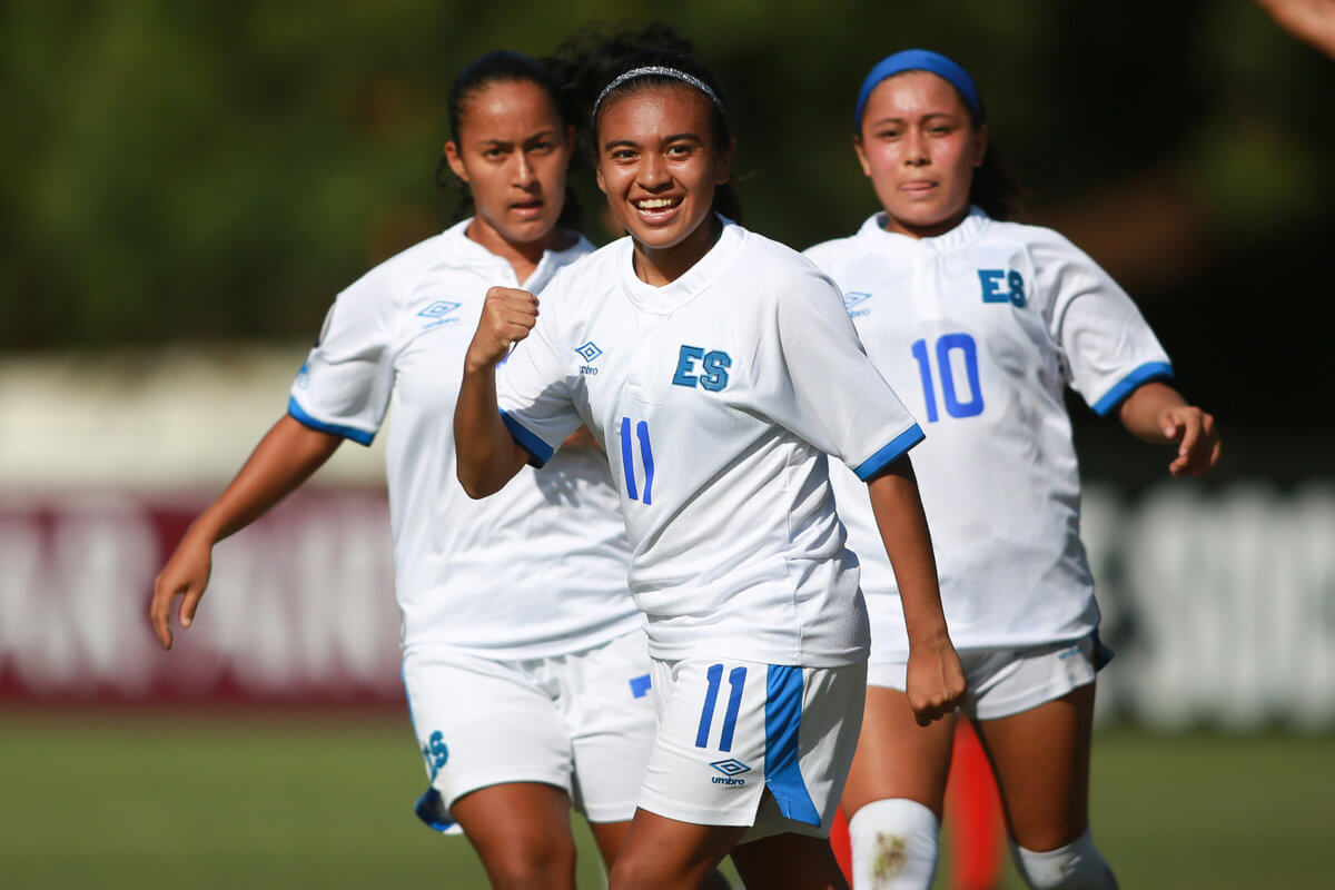 Football  : El Salvador Beat Sugar Girls