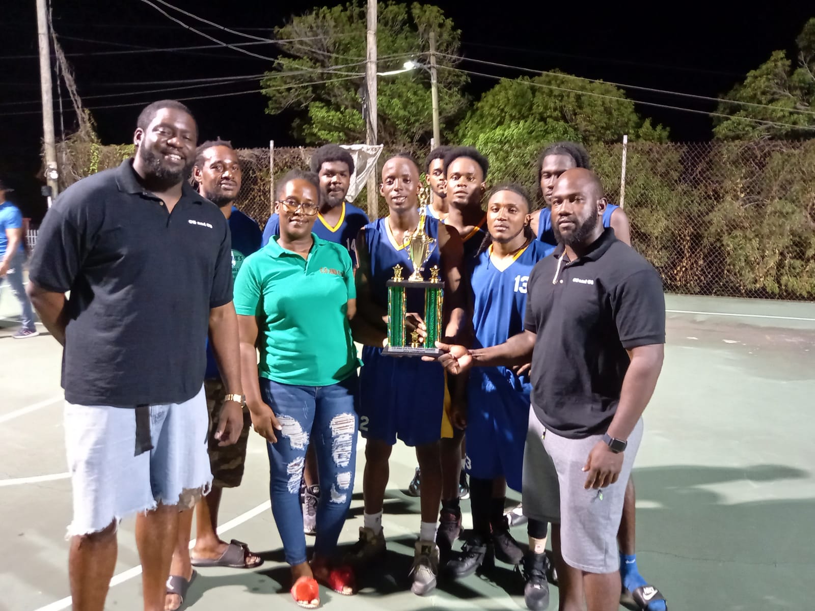 Basketball  : St. Paul’s Wins 25 and Under Tournament