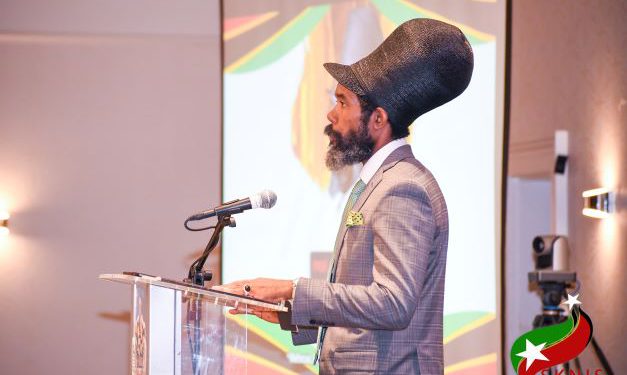 Tau Battice Encourages Kittitians and Nevisians to Tap into Their Visual and Creative Faculties