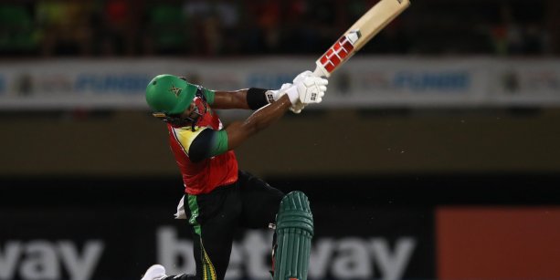FAF Hundred in Vain as Warriors Keep Playoff Hopes Alive