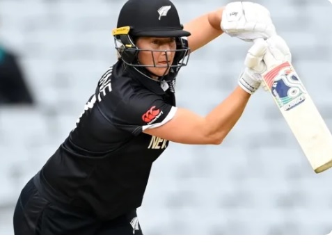 Cricket : Sophie Devine’s last-ball six in Super Over breaks West Indies’ hearts
