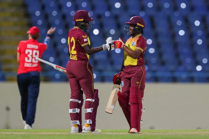 Bell Bowls England Women to Opening Win in T20I Series