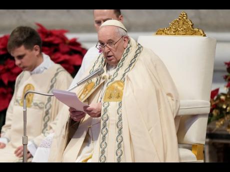 Pope marks new year as Vatican mourns Benedict