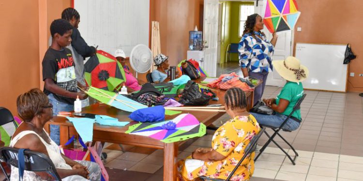 Seniors Enjoying “Very Rewarding” Day Programme