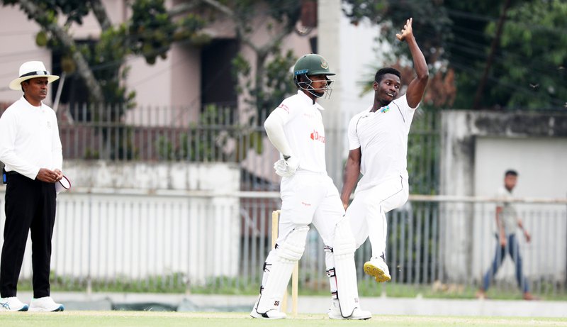 Sinclair And Jordan Pick Up Wickets to Control Opening Day