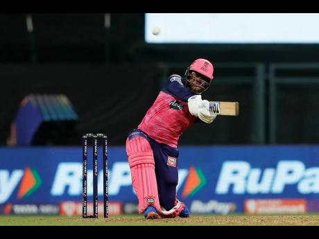 Hetmyer fails with bat as Titans consolidate top spot in IPL