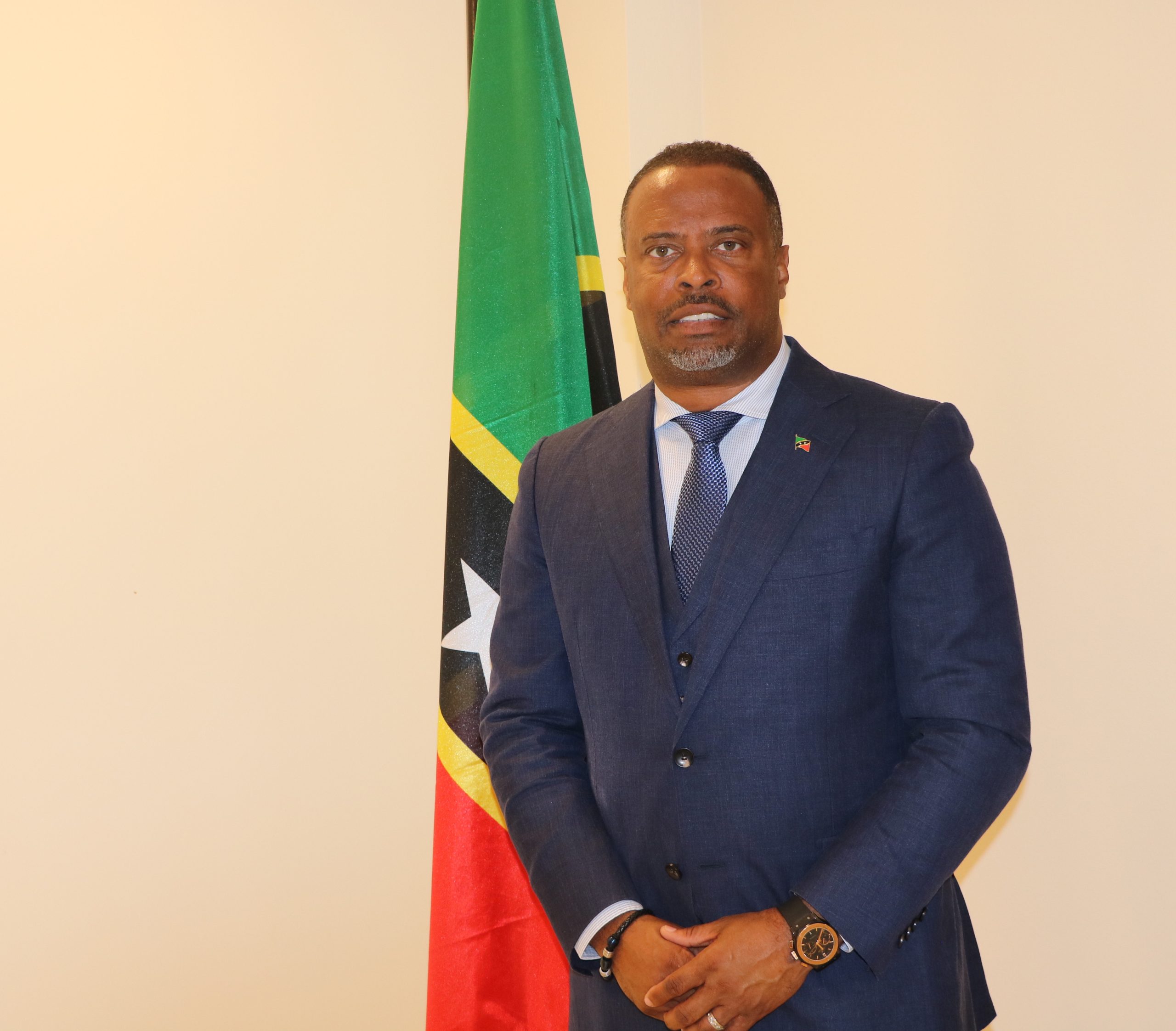 Premier Brantley endorses PM Drew’s policy to reduce interest rates on student loans at DBSKN