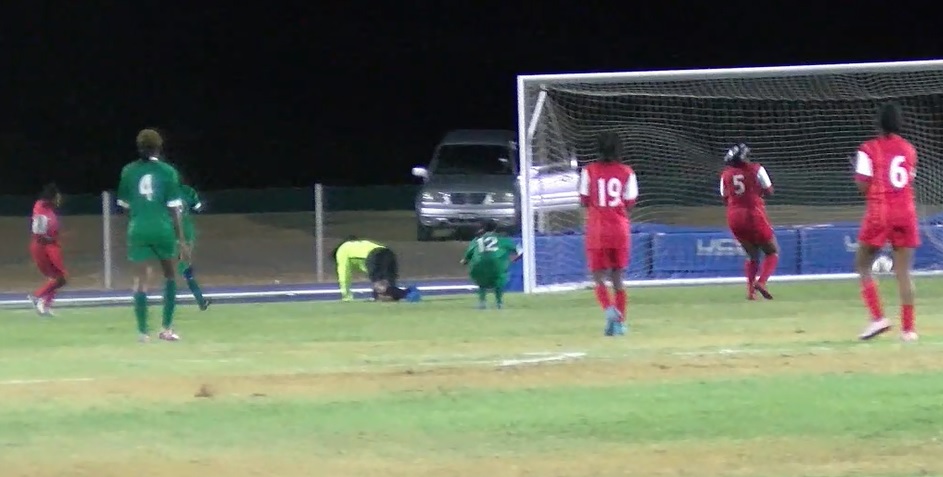 Football  : Hard Times and Newtown Win Games