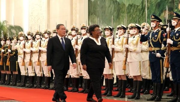 Barbados PM Mottley Holds Talks With Chinese Premier Li