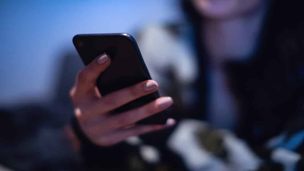 UNESCO Calls for Global Ban on Smartphones in Schools