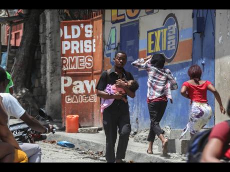 Gang Leader Vows to Fight Foreign Armed Force If It Commits Abuses