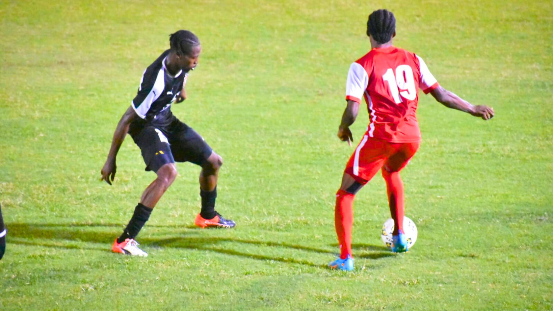 Super Six Playoffs Plot Thickens With 11-Goal Weekend