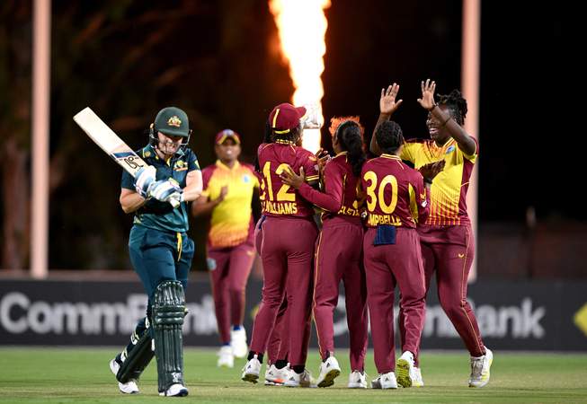 Cricket : Captain Stands Tall Again, But West Indies Go Down to Aussies