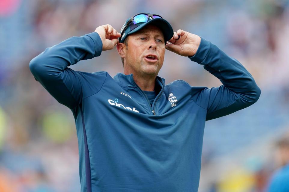 Cricket : England ‘Feeling The Heat’ Of World Cup Implosion – Marcus Trescothick