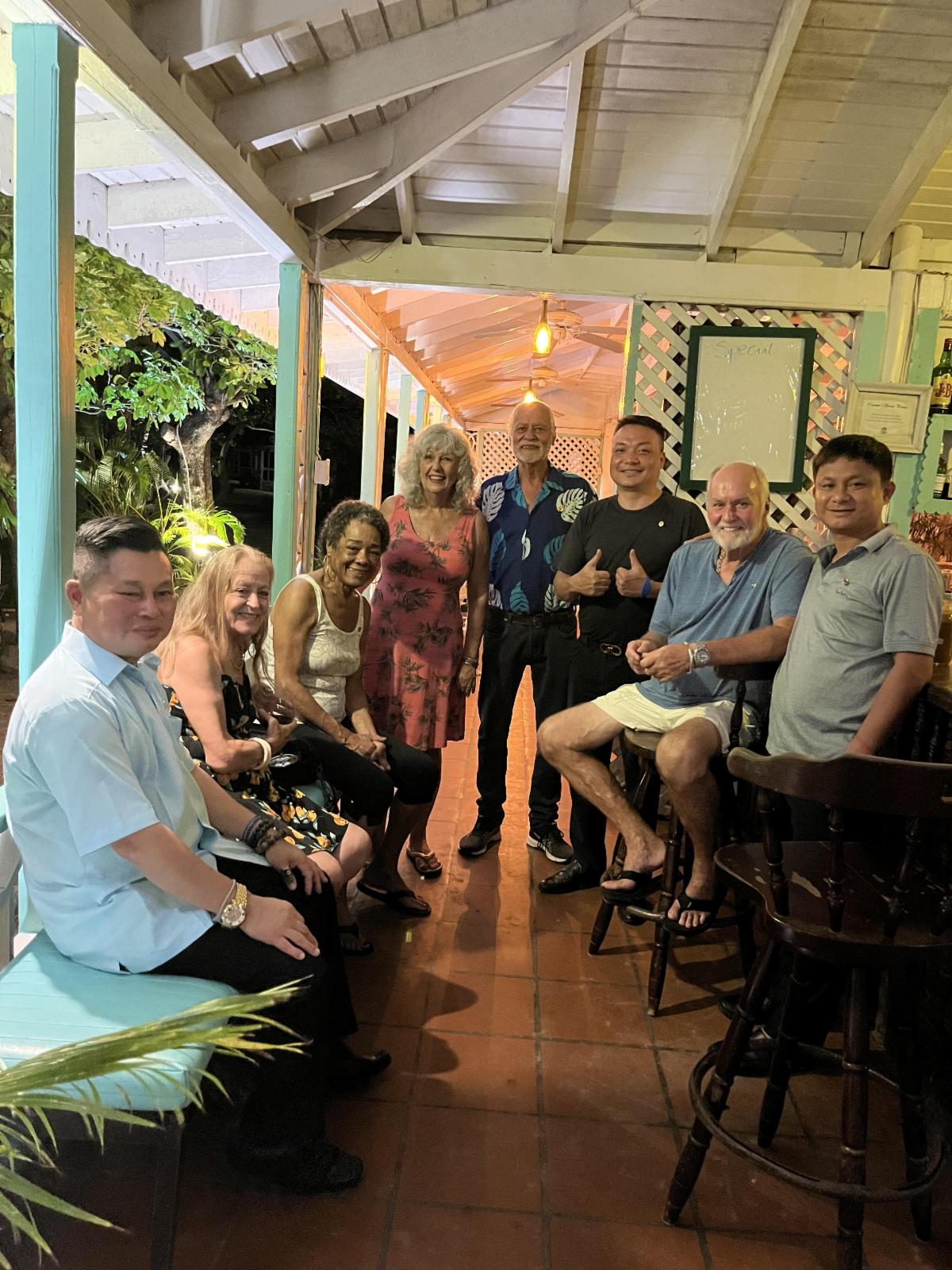 Oualie Realty Host Vietnam Investment Delegation