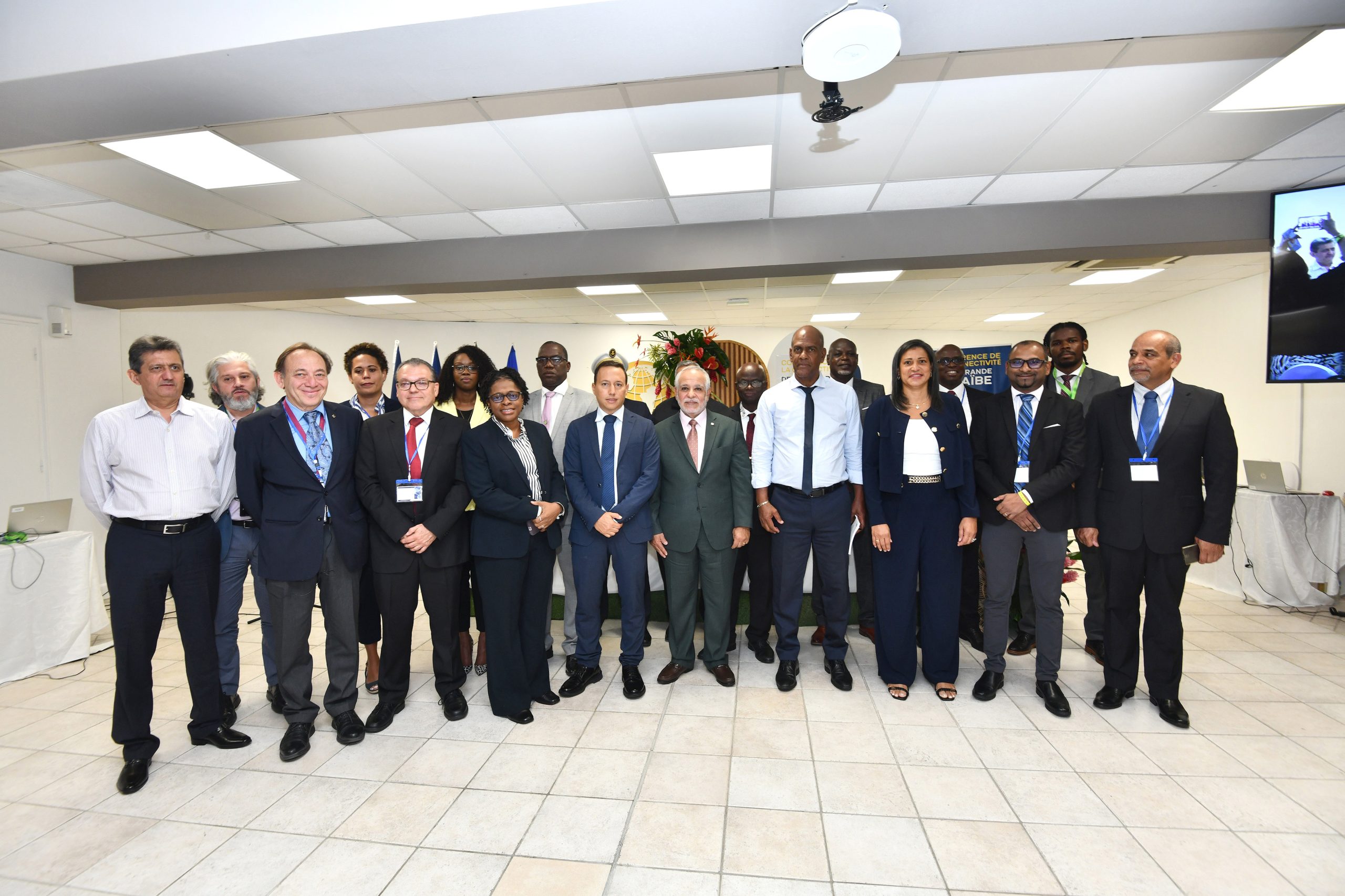Accelerating Regional Integration in the OECS: Air and Maritime Connectivity