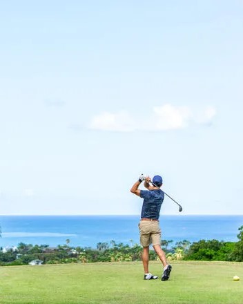 Vote for Sunshine’s Beach Bar and Four Seasons Golf Course