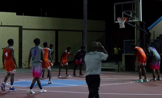 Basketball Raiders Clip Falcons’ Win by Two Points
