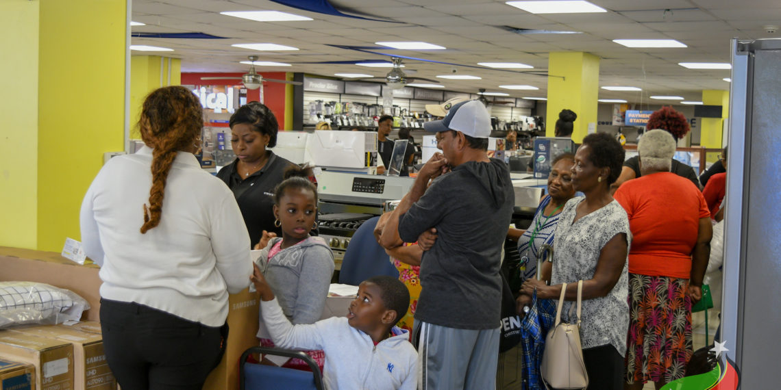 Citizens And Residents Maximise On Exceptional Discounts During  April 12 Reduced VAT Rate Day