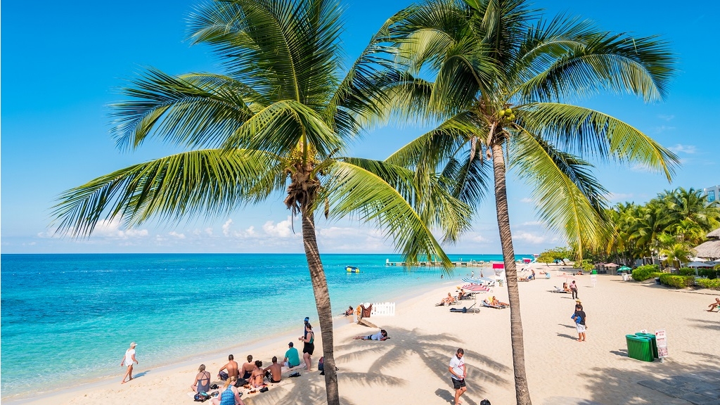 Caribbean Defies Negative Travel Warnings, Visitors Say They Feel Safe