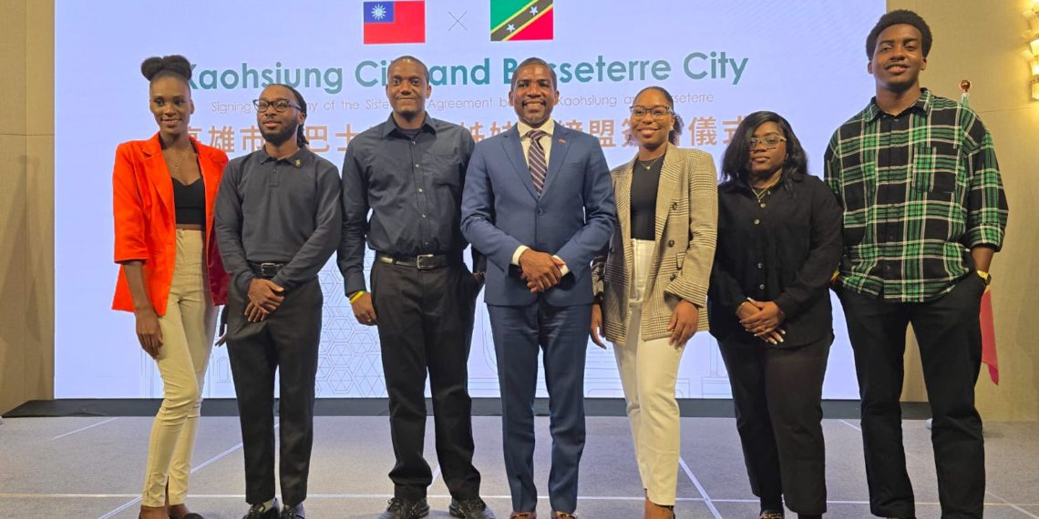 Prime Minister Dr Drew Engages with St. Kitts And Nevis Nationals Studying in Kaohsiung Following Sister City Signing