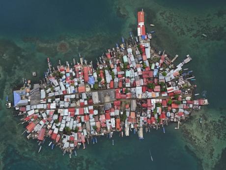 Panama Prepares to Evacuate First Island in Face of Rising Sea Levels